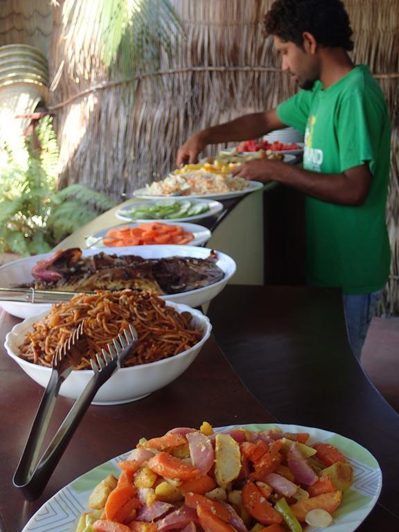 Asseyri Tourist Inn Hanimaadhoo Island Exterior photo